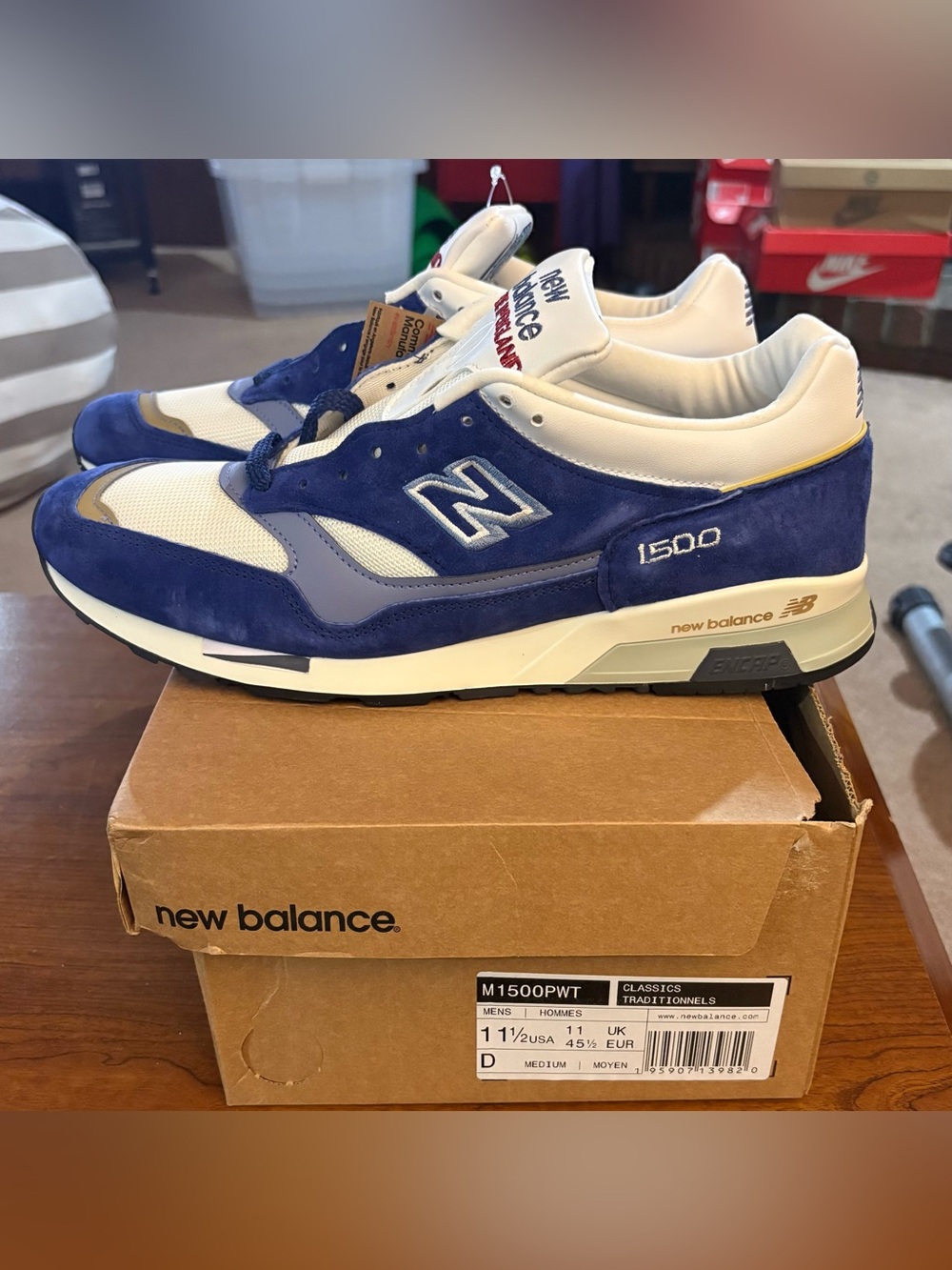 Brand new, never worn! Men’s blue New Balance 1500!  Size 11.5